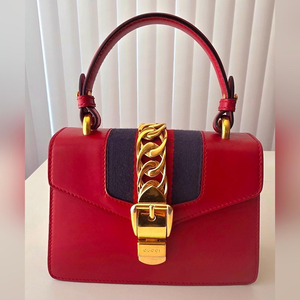 AUTHENTIC Red Gucci Sylvie Top Handle With Removable Crossbody Strap